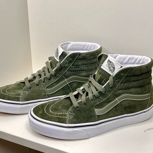 NEW GREEN VANS